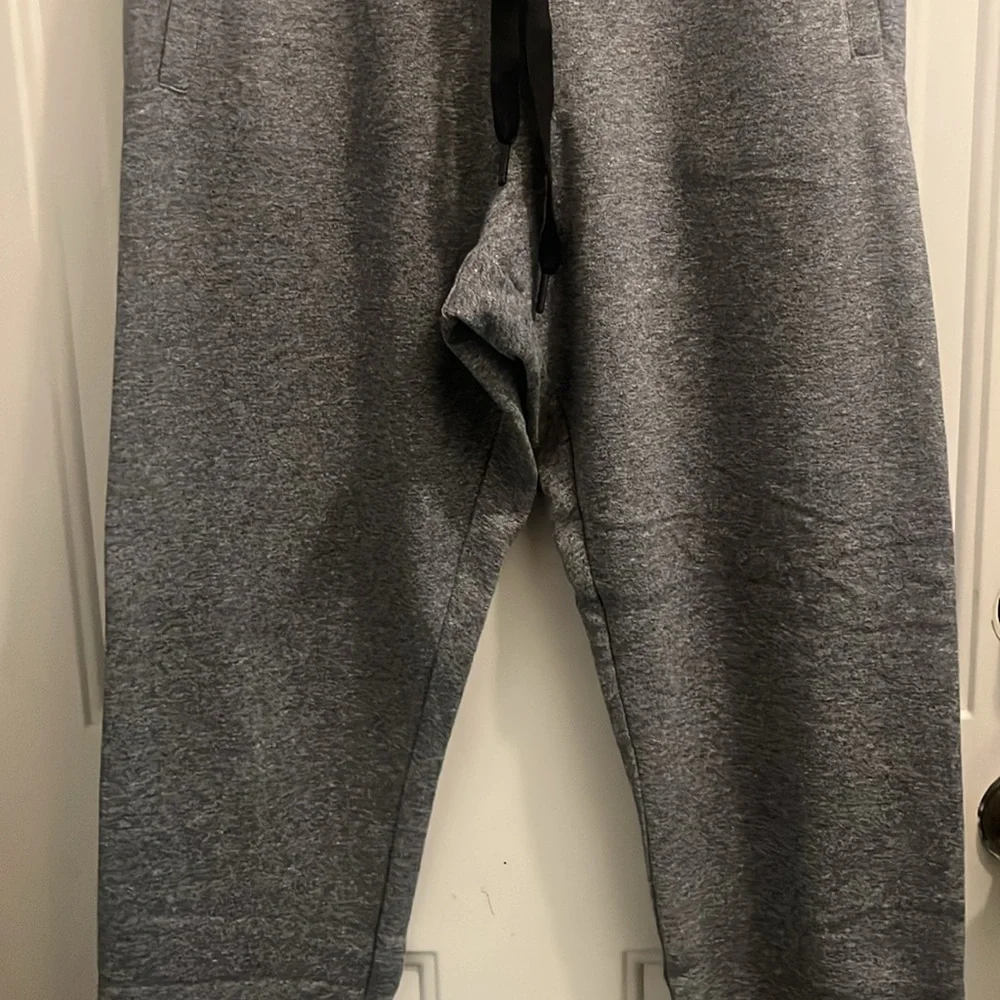 Calvin Klein Sweatpants - Picture 3 of 11